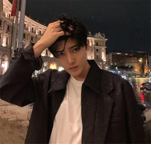 侯明昊圈内人爆料视频,娱乐圈背后的真实故事 第2张 侯明昊圈内人爆料视频,娱乐圈背后的真实故事 第2张