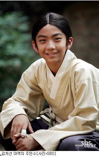 王与我 在线观看,情感纠葛的在线浪漫之旅 第3张 王与我 在线观看,情感纠葛的在线浪漫之旅 第3张